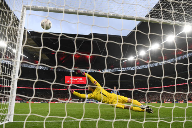 出他能担起 出他能担起